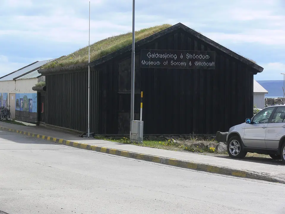 Museet om trolldom og hekseri (Galdrasýning á Ströndum) i Hólmavík
