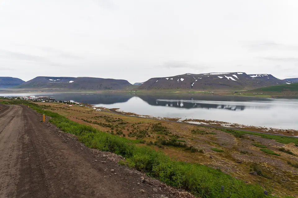 Dýrafjörður, fjorden der kystsporet Kjaransbraut starter